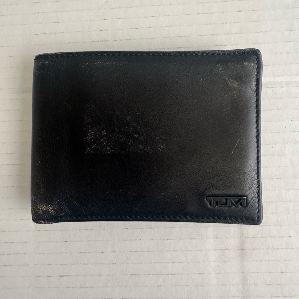Tumi Classic Black Leather Wallet
